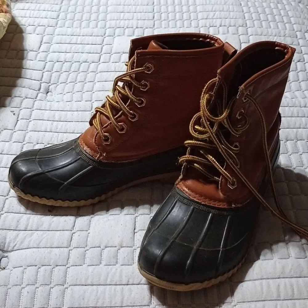 Canyon Creek size 4 youth boots